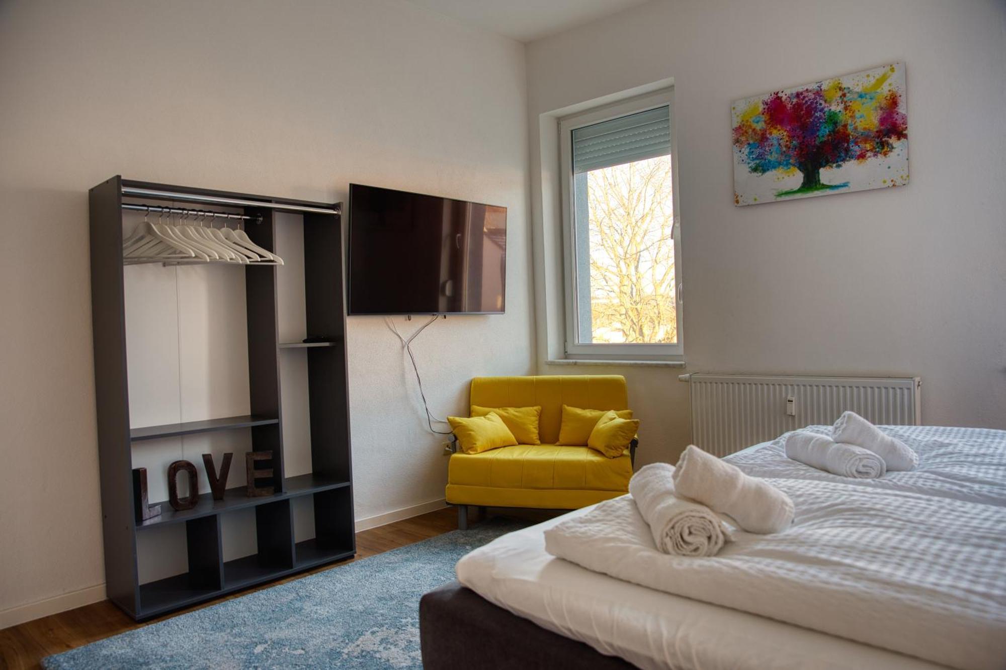 Wen Bhf Neu & Zentral In Weiden Fuer Bis Zu 6 Personen Apartment Weiden in der Oberpfalz Exterior photo